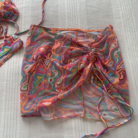 Printed 4 piece Bikini Set (Top, Bottom, Coverup, and Bandana) - Picture 2 of 3
